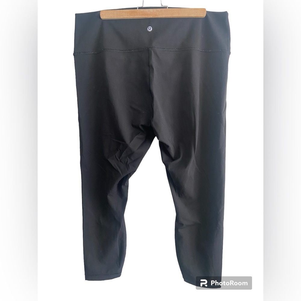 Lululemon Wunder Under size 16 black